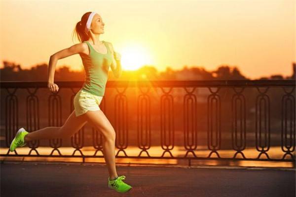 女生早上晨跑注意事项 女生早上跑步这些事情要注意