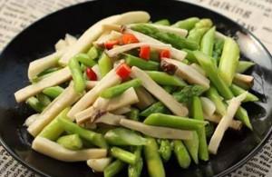 清热去火的素炒菜----芦笋炒杏鲍菇
