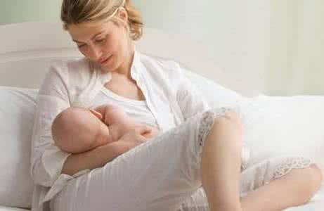 哺乳期缺钙的症状有哪些 哺乳期妈妈缺钙怎么办