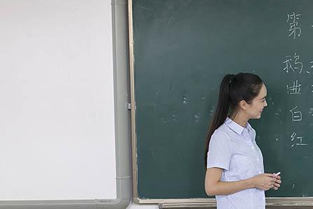 小孩发烧艾灸什么穴位 孩子发烧有妙招