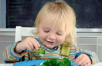 宝宝手指食物好处多 添加种类和原则要掌握！