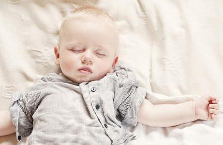 怎样安排宝宝的小睡？宝宝白天睡眠小贴士