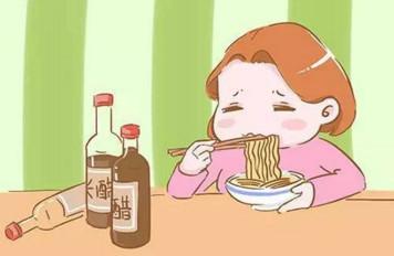 怀孕期间嘴再馋，也不要常吃这4种调料，否则影响胎儿健康