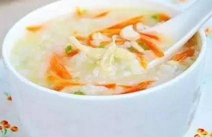 早餐一碗食疗粥，有肉有菜营养全！