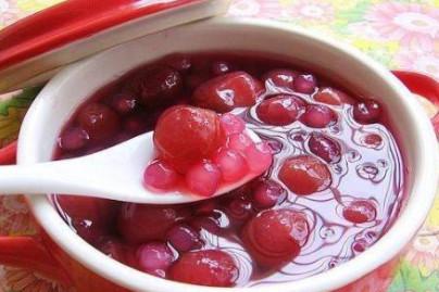 适合孕妇的水果食谱：糖水樱桃浸西米