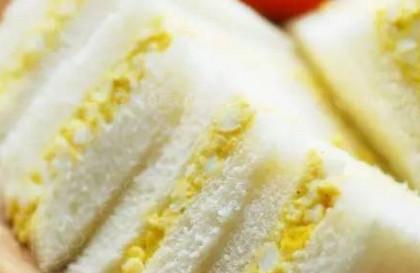 孕妇的营养早餐食谱：鸡蛋三明治