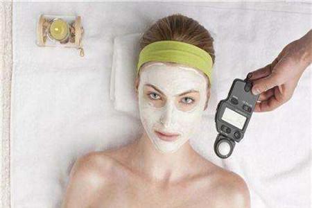 一天敷两次面膜好吗 敷多了面膜其实也不好