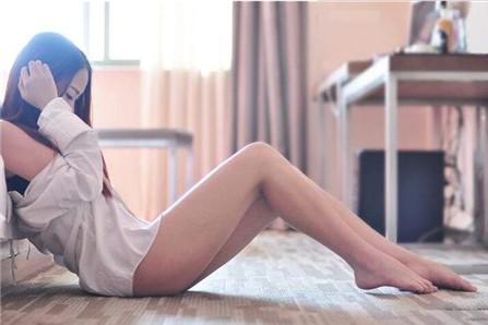 睡前八个动作瘦小腿 燃脂一整夜让你瘦不停