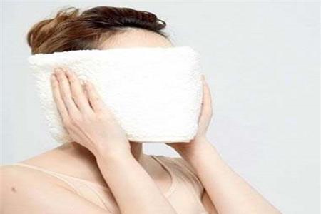 热敷脸的正确方法 最简单的肌肤护理法