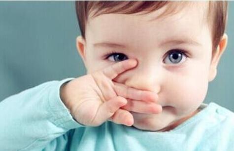 宝妈们该如何通过指甲、面色辨别宝宝的贫血症状?？
