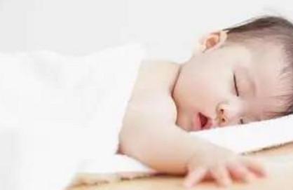 一张表告诉你宝宝睡多长时间正常！