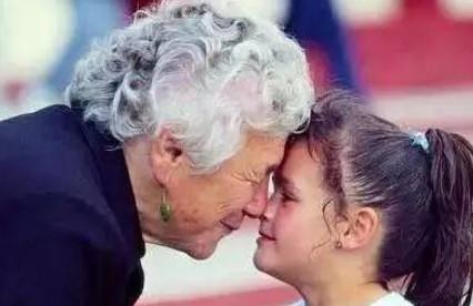 哪有什么职场家庭一肩挑，不过是有人替你负重前行