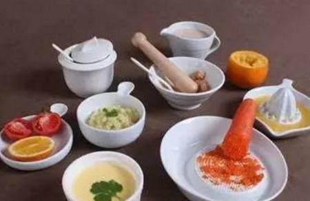 如何给宝宝制作简易辅食？