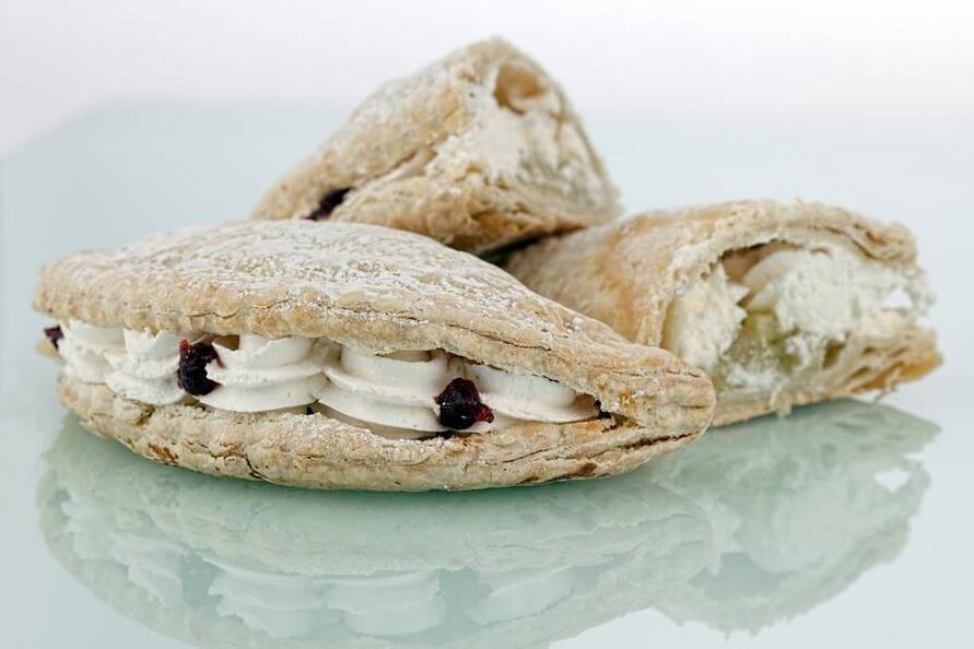 十个月的宝宝可以吃蛋糕吗 几种蛋糕宝宝不能吃