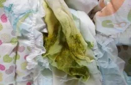 宝宝喝奶粉，绿便了，怎么办？