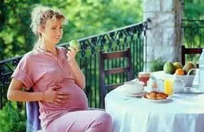 你的孩子是个小胖墩？很可能与你的孕期营养不足有关