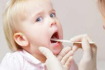 宝宝扁桃体发炎反复发烧怎么办 孩子扁桃体反复发作发烧的原因及治疗措施