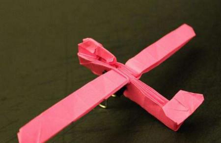 小型手工折纸滑翔飞机 滑翔飞机的折法