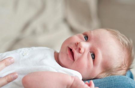 宝宝发烧怎么办？看完这张图你就可以轻松搞定