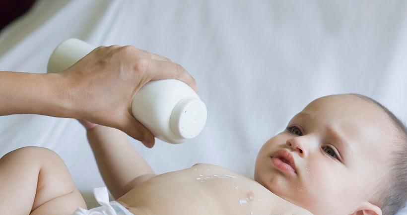 爽身粉怎么用 夏季宝宝护理宝典