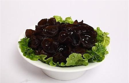 木耳可以生吃吗 木耳的禁忌你知道哪些？