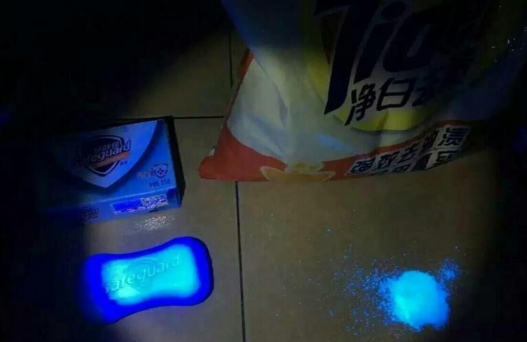宝宝洗衣液有荧光剂吗 洗衣液有荧光剂怎么办