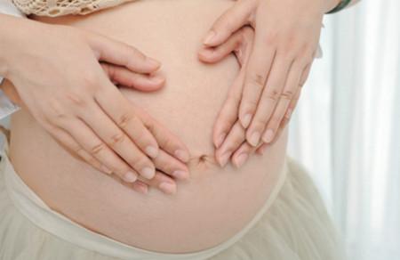 孕期尿频正常吗? 孕妇憋尿对胎儿有影响吗?