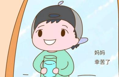 宝宝这四个行为把妈妈的心都暖化了，你家孩子有吗？