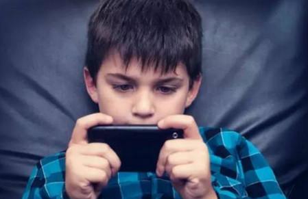 不想让手机毁了孩子，这些规矩必须有！父母必读！