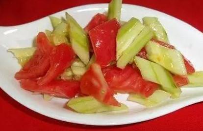 孕妇食谱：拌西红柿黄瓜的做法