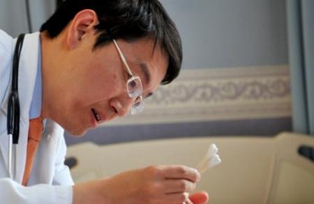 崔玉涛建议家长“两不”走：不能比、不要急
