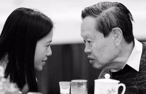 94岁杨振宁遗产分配：坚守13年，翁帆你到底图什么？
