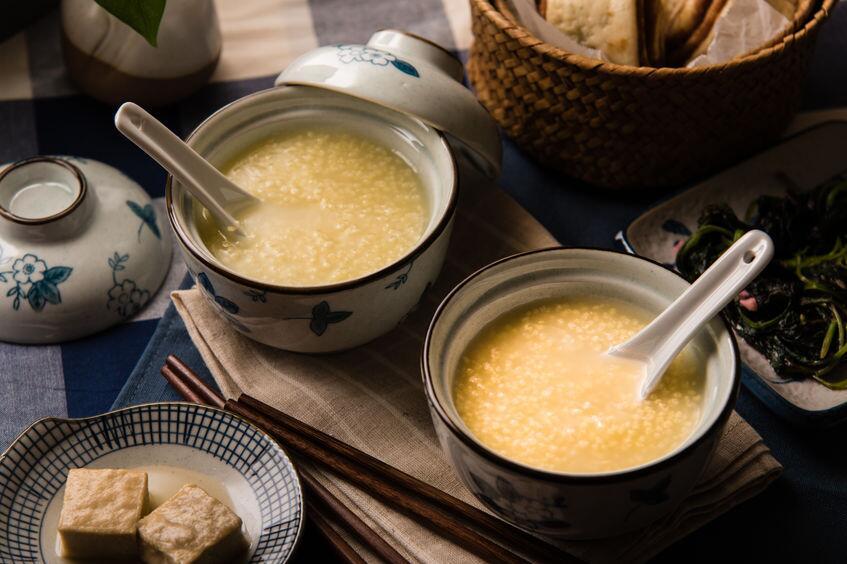 宝宝吃小米粥可以放什么东西 小米煮粥和什么搭配好