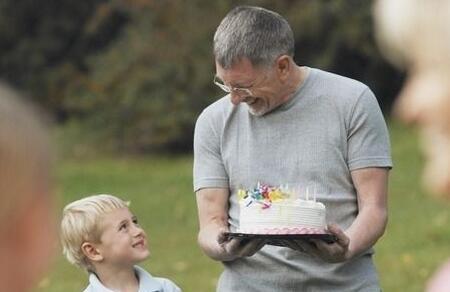 「精实」暑假表，吕秋远：你想孩子赢在起跑点却中暑休克？