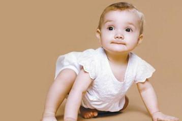 宝宝不爱爬有什么影响？关于爬行的5个好处，宝妈必须知道