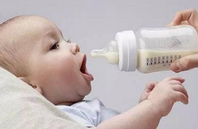 宝妈必看：0-1岁宝宝吃奶量大全