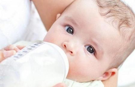 为什么有宝宝不吃母乳只吃配方奶？宝宝发生乳头错觉怎么办？