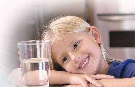 喂奶不喂水,会尿路感染吗?