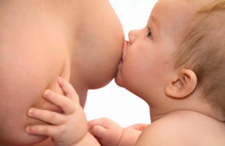 同样是母乳，为何自己的宝宝长得又瘦又小？
