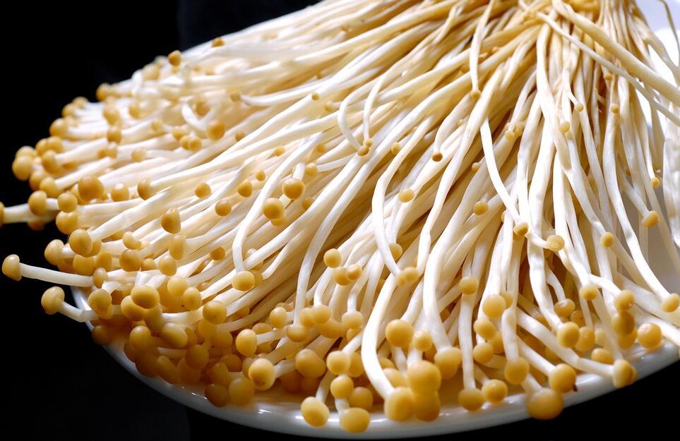 宝宝吃金针菇的功效与作用 小儿吃金针菇有什么好处