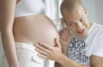 为什么胎儿更喜欢听爸爸说话呢？真相有点虐亲妈哦！