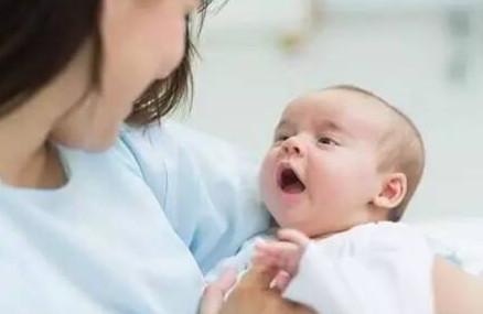 怎样与不到一岁的婴儿对话