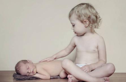 说好的再生一个也不会“偏爱”呢？为什么我变成了这种妈妈......