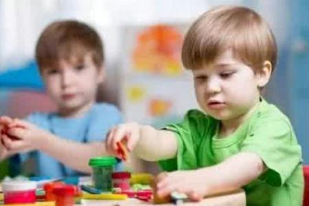 孩子马上要上幼儿园了，这些身心准备一定要提前做好！