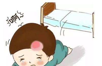 宝宝摔下床三天后死亡，原来是家长们忽略了这些致命伤！