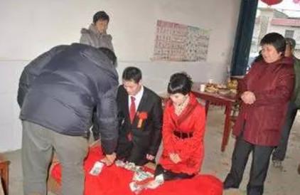 女人想要的幸福，跟钱没有半点关系，男女都看看