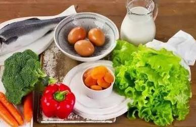 孕中期，孕妈该怎样营养饮食呢~