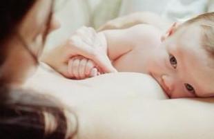 哺乳期妈妈感冒了，可以给宝宝喂奶吗？