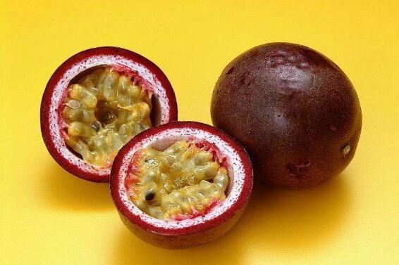 宝宝多大可以吃百香果 百香果适合多大孩子吃