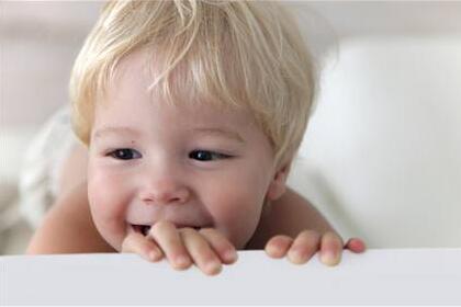 婴儿能听得懂大人说话吗？一般多大的宝宝听得懂？